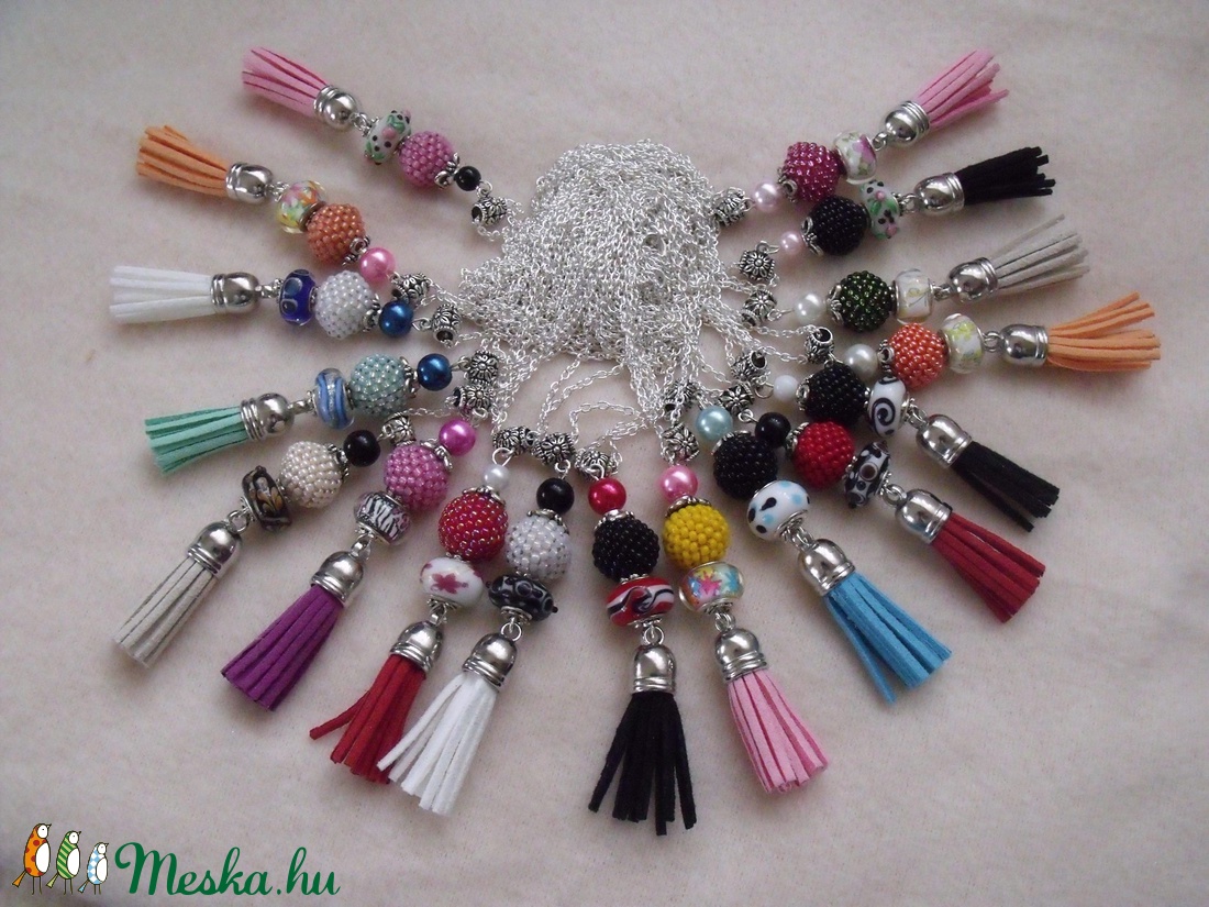 Piros fekete bojtos nyaklánc pandora gyönggyel -  - Meska.hu