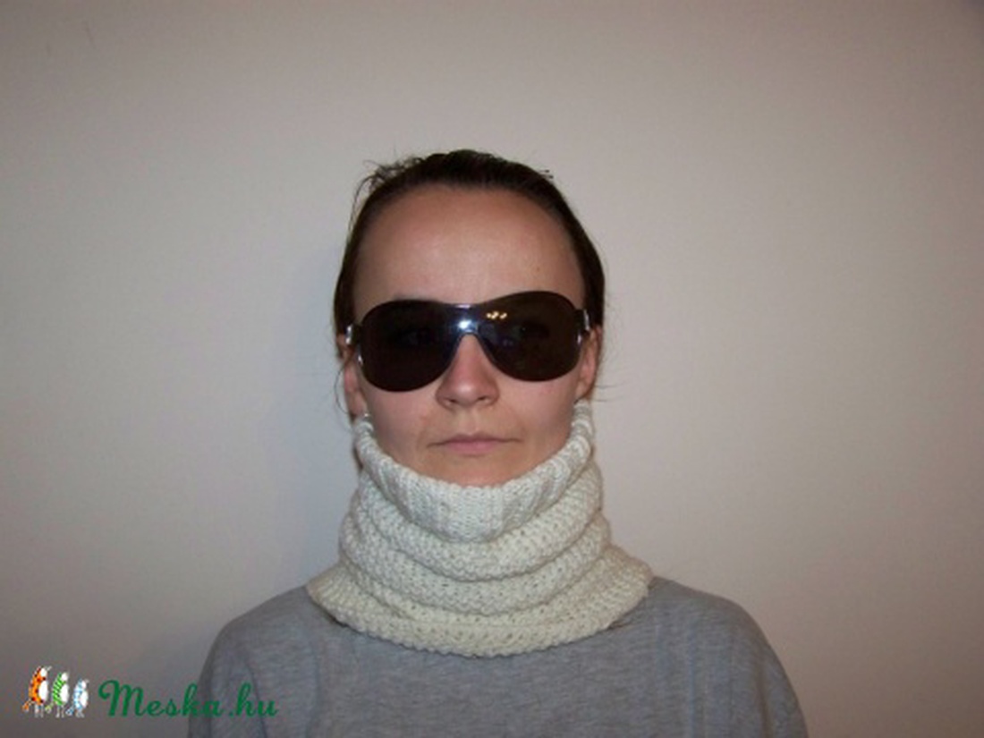 Csősapka (törtfehér) -  - Meska.hu