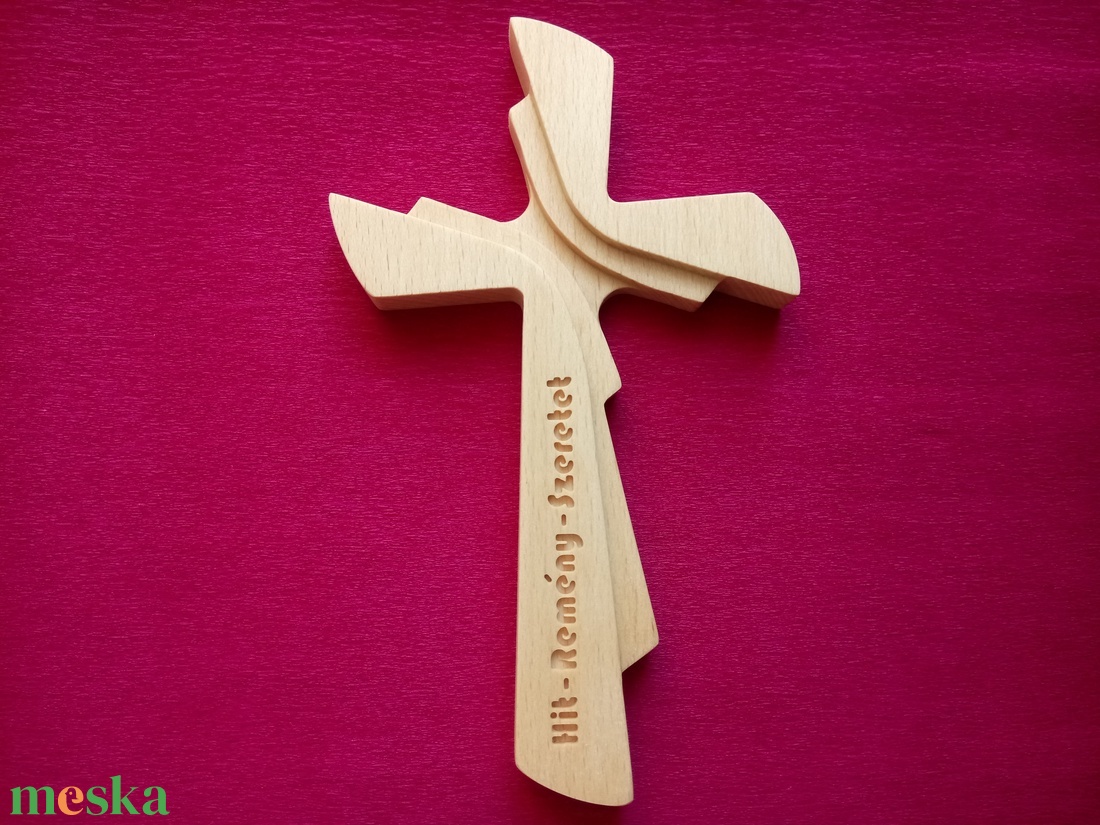 Modern fali kereszt, fából készült feszület, felirat választható - otthon & életmód - vallás - kereszt - Meska.hu