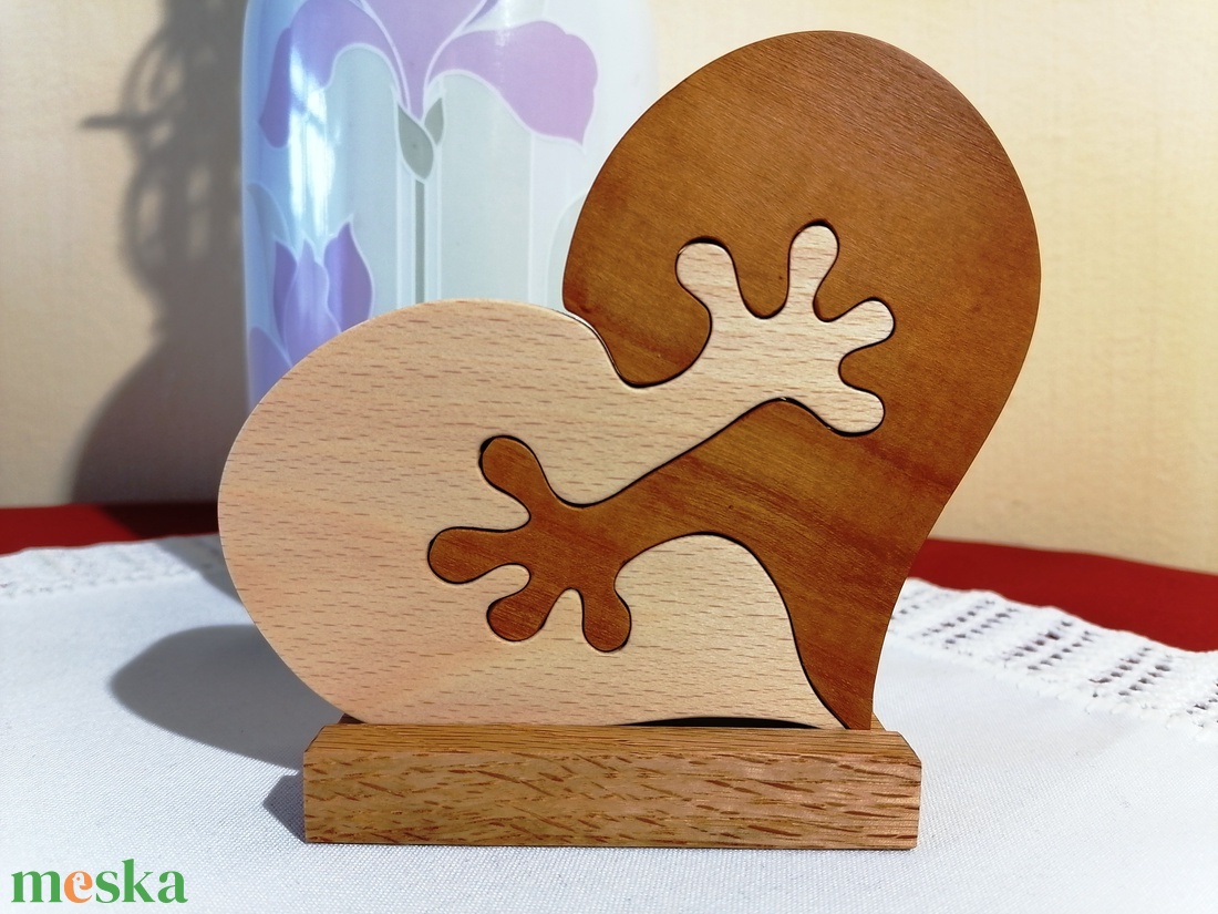 Szív alakú dekoráció, szívecske formájú puzzle fából, asztal dísz - otthon & életmód - dekoráció - dísztárgy - Meska.hu Szív alakú dekoráció, szívecske formájú puzzle fából, asztal dísz - otthon & életmód - dekoráció - dísztárgy - Meska.hu