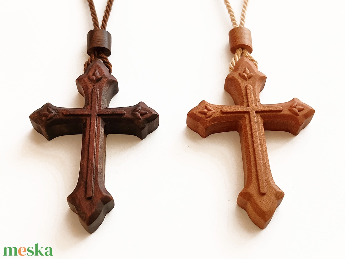 Kereszt - feszület medálos zsinórnyaklánc - otthon & életmód - vallás - kereszt - Meska.hu