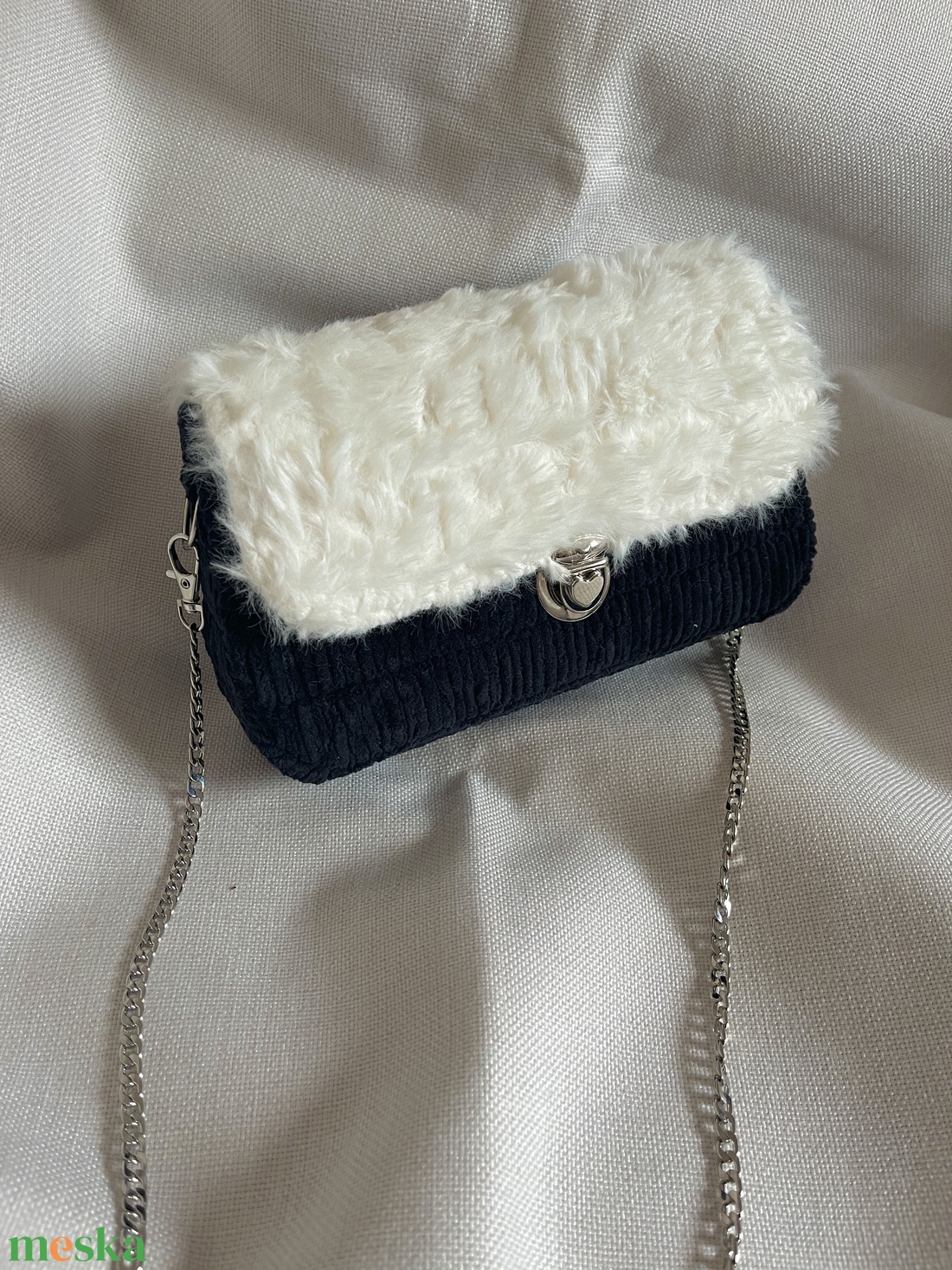 Pihe-Puha Táska - FeketeFehér - táska & tok - kézitáska & válltáska - kézitáska - Meska.hu