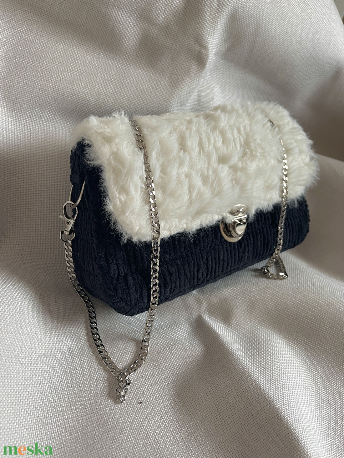 Pihe-Puha Táska - FeketeFehér - táska & tok - kézitáska & válltáska - kézitáska - Meska.hu