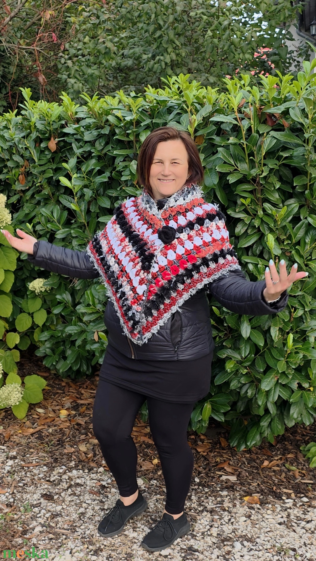 Tűzmesék - egyedi, kézzel horgolt kendő, rózsával - ruha & divat - sál, sapka, kendő - kendő - Meska.hu Tűzmesék - egyedi, kézzel horgolt kendő, rózsával - ruha & divat - sál, sapka, kendő - kendő - Meska.hu