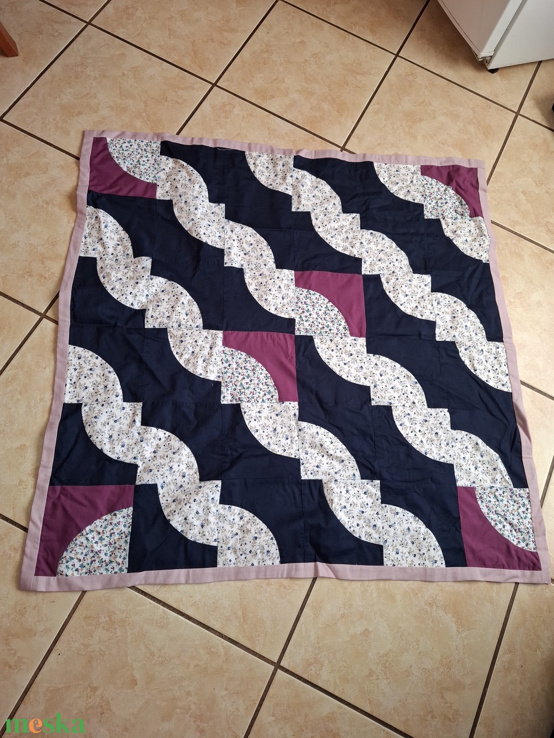 Patchwork terítő - otthon & életmód - dekoráció - asztal és polc dekoráció - horgolt & csipketerítő - Meska.hu