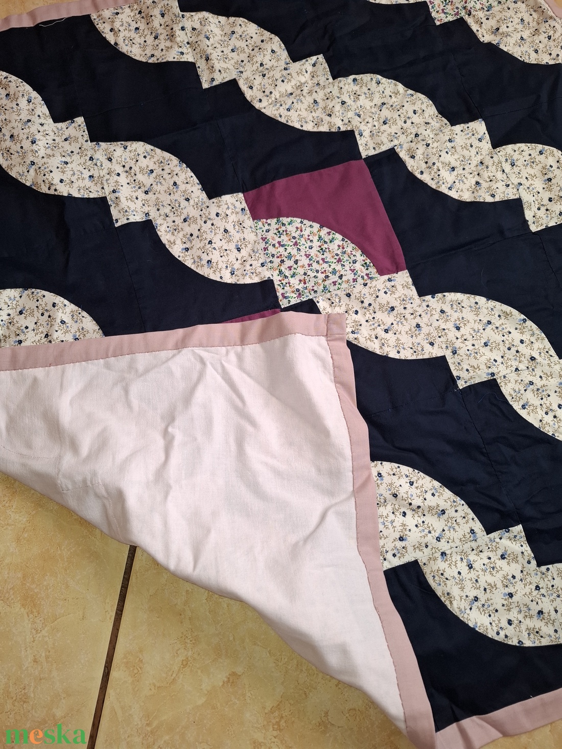 Patchwork terítő - otthon & életmód - dekoráció - asztal és polc dekoráció - horgolt & csipketerítő - Meska.hu