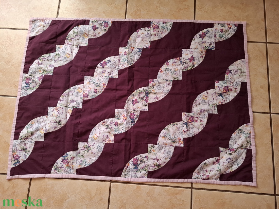 Új, patchwork terítő  - otthon & életmód - dekoráció - asztal és polc dekoráció - horgolt & csipketerítő - Meska.hu