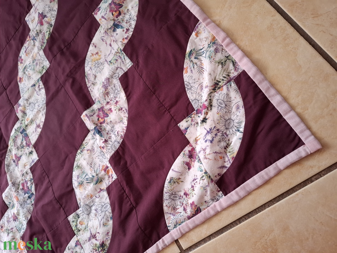 Új, patchwork terítő  - otthon & életmód - dekoráció - asztal és polc dekoráció - horgolt & csipketerítő - Meska.hu