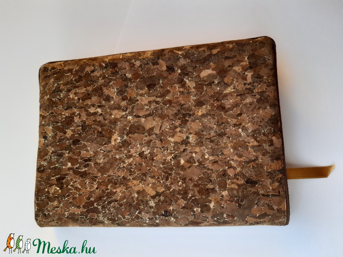 Könyvkabát -parafa textilből - otthon & életmód - papír, írószer - könyv- és füzetborító - Meska.hu