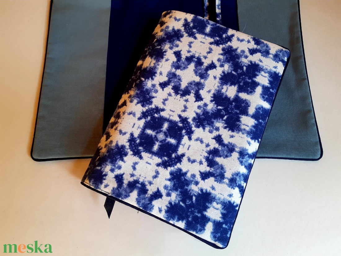 Könyvkabát - Batik (Shibori) mintás - otthon & életmód - papír, írószer - könyv- és füzetborító - Meska.hu Könyvkabát - Batik (Shibori) mintás - otthon & életmód - papír, írószer - könyv- és füzetborító - Meska.hu