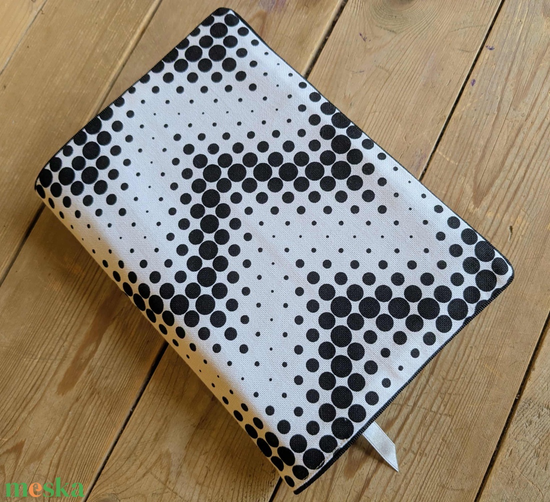 Könyvkabát - fekete fehér - otthon & életmód - papír, írószer - könyv- és füzetborító - Meska.hu