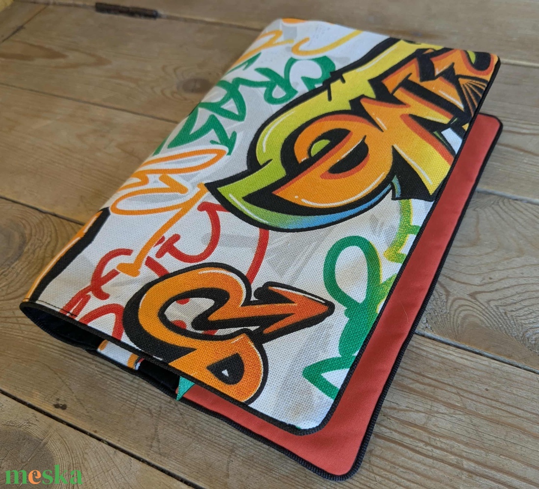 Könyvkabát - graffitis - otthon & életmód - papír, írószer - könyv- és füzetborító - Meska.hu