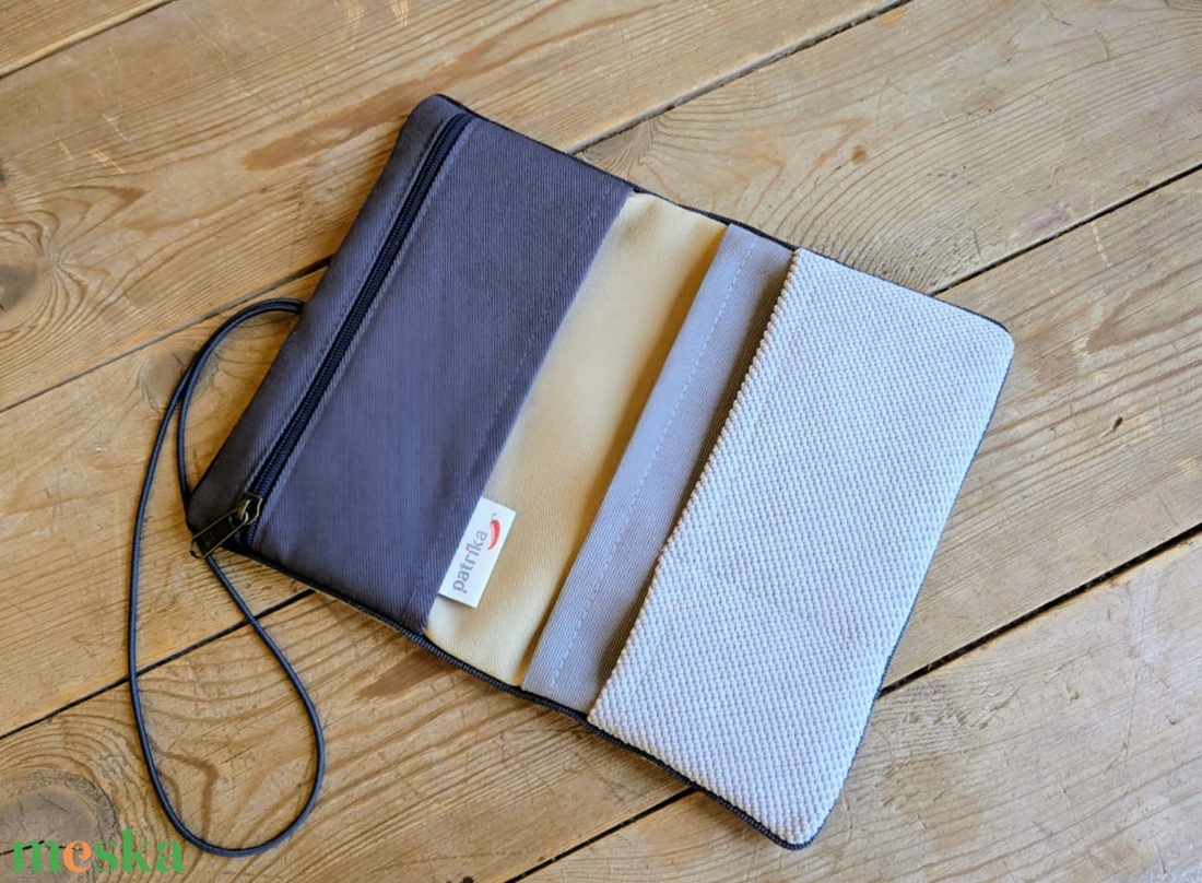 Dohánytasak - kordbársony, törtfehér - táska & tok - pénztárca & más tok - dohánytasak & szütyő - Meska.hu