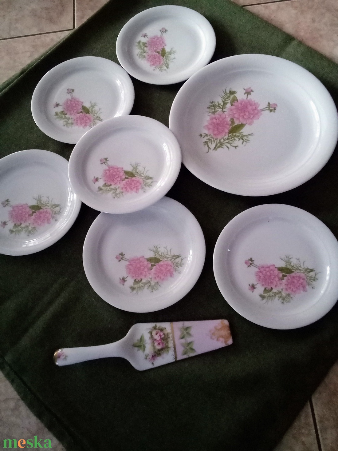 Kahla porcelán teljes süteményes készlet lapáttal - otthon & életmód - konyhafelszerelés, tálalás - tálalás - tányér & étkészlet - Meska.hu Kahla porcelán teljes süteményes készlet lapáttal - otthon & életmód - konyhafelszerelés, tálalás - tálalás - tányér & étkészlet - Meska.hu