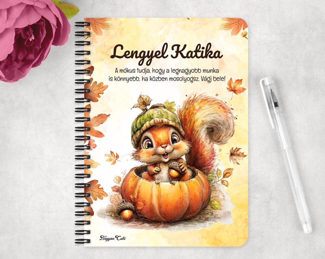 Személyre szabható - Cuki őszi kis mókus a tökben mintás A5-ös füzet - otthon & életmód - papír, írószer - jegyzetfüzet & napló - Meska.hu
