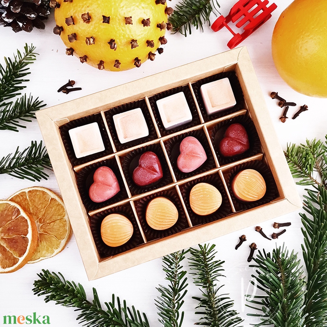 LOVE ACTUALLY - illatviasz válogatás - karácsony - karácsonyi lakásdekoráció - karácsonyi illatgyertya, mécses - Meska.hu