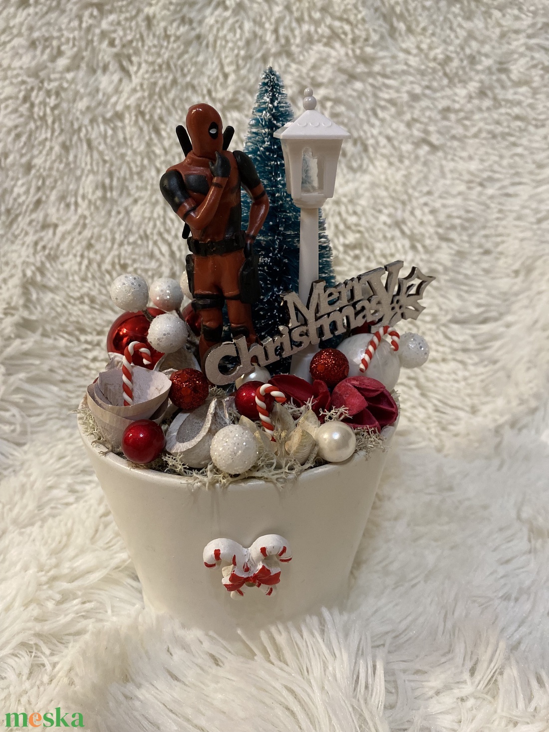 Deadpool.  Karácsonyi asztal disz  - karácsony - adventi díszek - adventi koszorú - Meska.hu