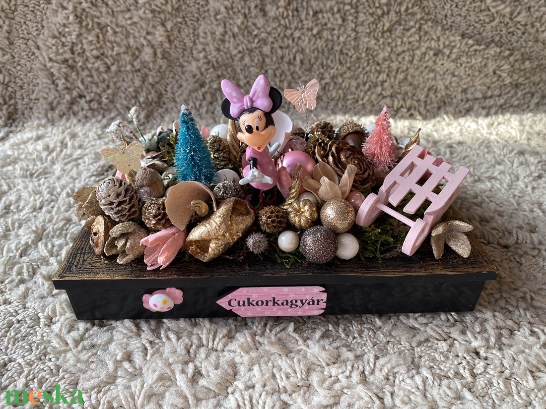Disney Minnie Egér karácsonyi asztal disz  - karácsony - karácsonyi lakásdekoráció - karácsonyfadíszek - Meska.hu