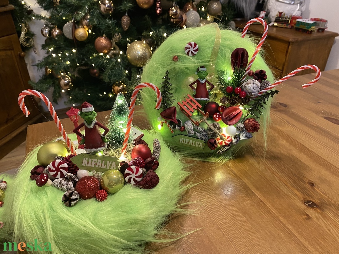 Grincs karácsonyi asztal disz és kopogtató - karácsony - adventi díszek - adventi asztaldísz - Meska.hu Grincs karácsonyi asztal disz és kopogtató - karácsony - adventi díszek - adventi asztaldísz - Meska.hu