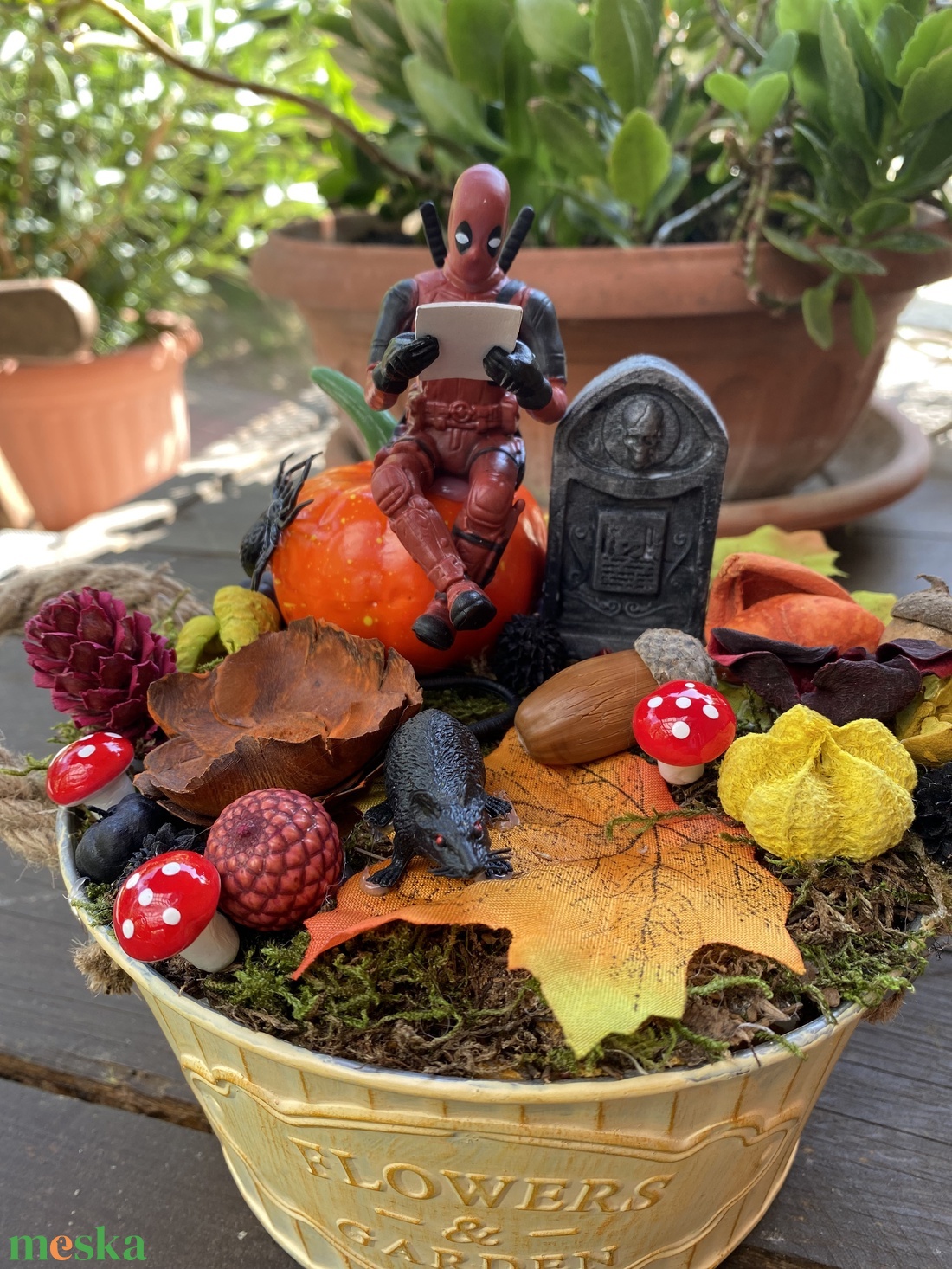 Deadpool. Halloween őszi asztal dísz - otthon & életmód - dekoráció - halloween - halloweeni asztaldísz - Meska.hu Deadpool. Halloween őszi asztal dísz - otthon & életmód - dekoráció - halloween - halloweeni asztaldísz - Meska.hu
