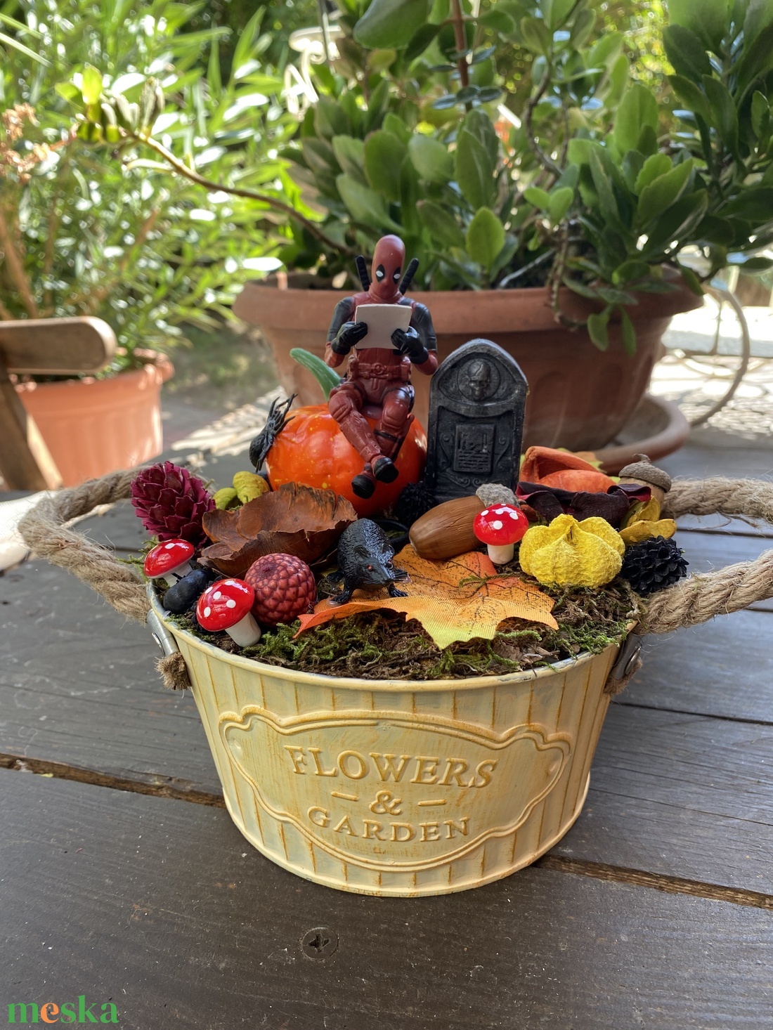 Deadpool. Halloween őszi asztal dísz - otthon & életmód - dekoráció - halloween - halloweeni asztaldísz - Meska.hu Deadpool. Halloween őszi asztal dísz - otthon & életmód - dekoráció - halloween - halloweeni asztaldísz - Meska.hu