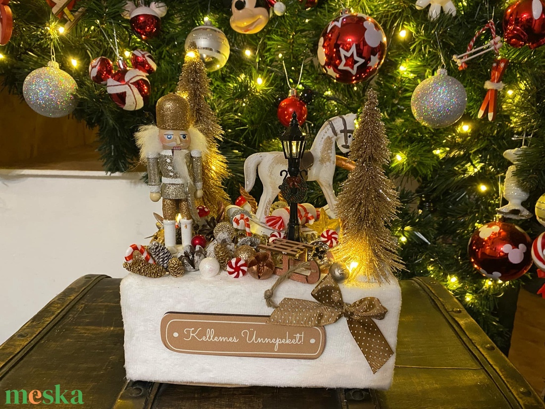 Diótörö karácsonyi asztaldísz - karácsony - adventi díszek - adventi asztaldísz - Meska.hu Diótörö karácsonyi asztaldísz - karácsony - adventi díszek - adventi asztaldísz - Meska.hu