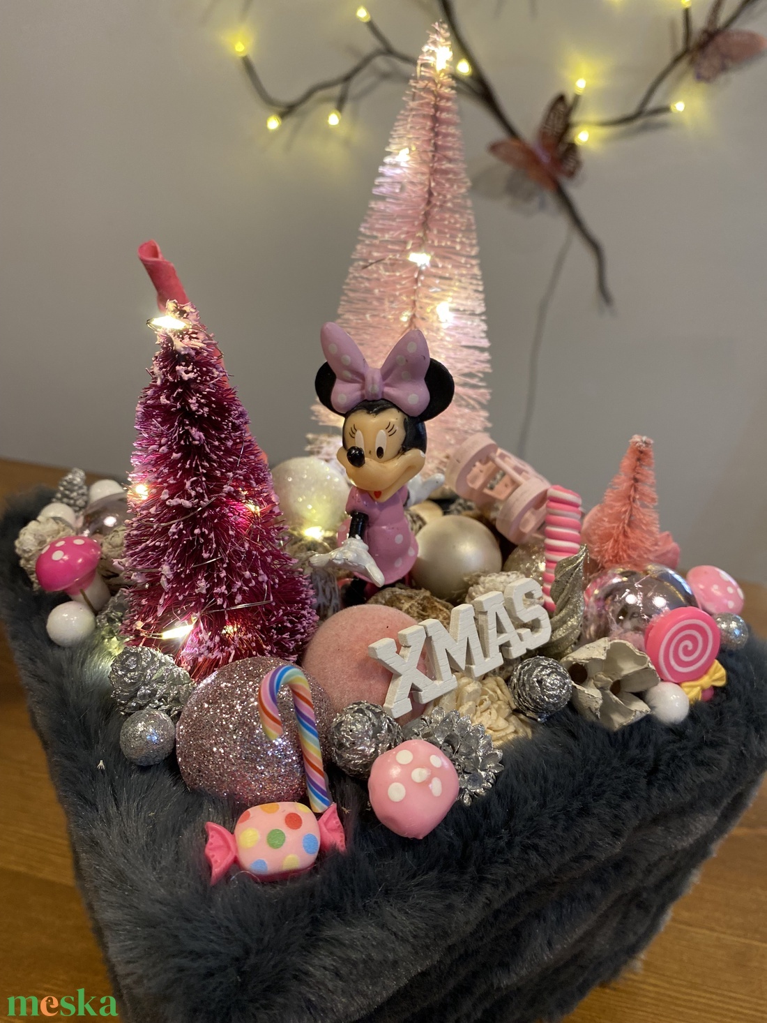 Disney Minnie karácsonyi  asztal disz  - karácsony - karácsonyi lakásdekoráció - ünnepi asztaldekoráció - Meska.hu
