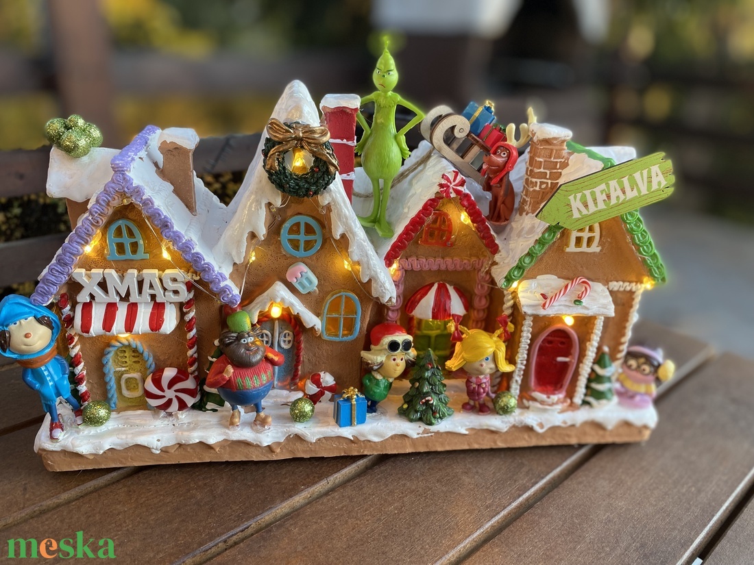  Grincs karácsonyi  asztal disz Kifalva  - karácsony - karácsonyi lakásdekoráció - karácsonyi ajtódíszek - Meska.hu