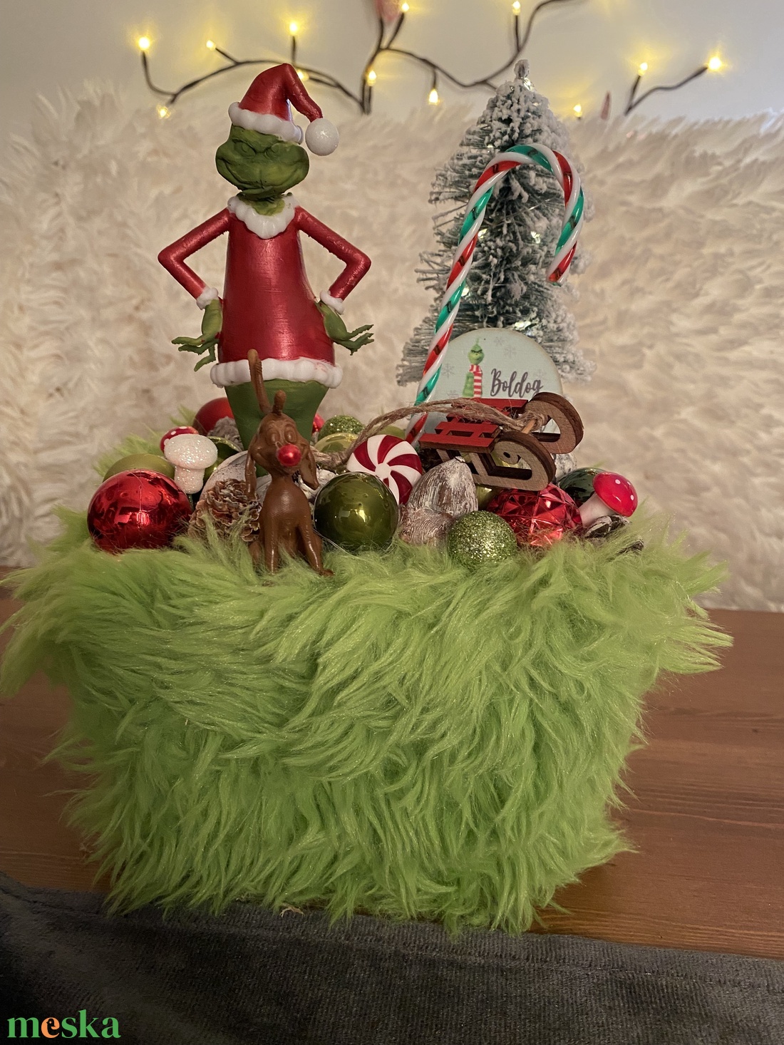 Grincs karácsonyi asztal disz  - karácsony - karácsonyi lakásdekoráció - ünnepi asztaldekoráció - Meska.hu