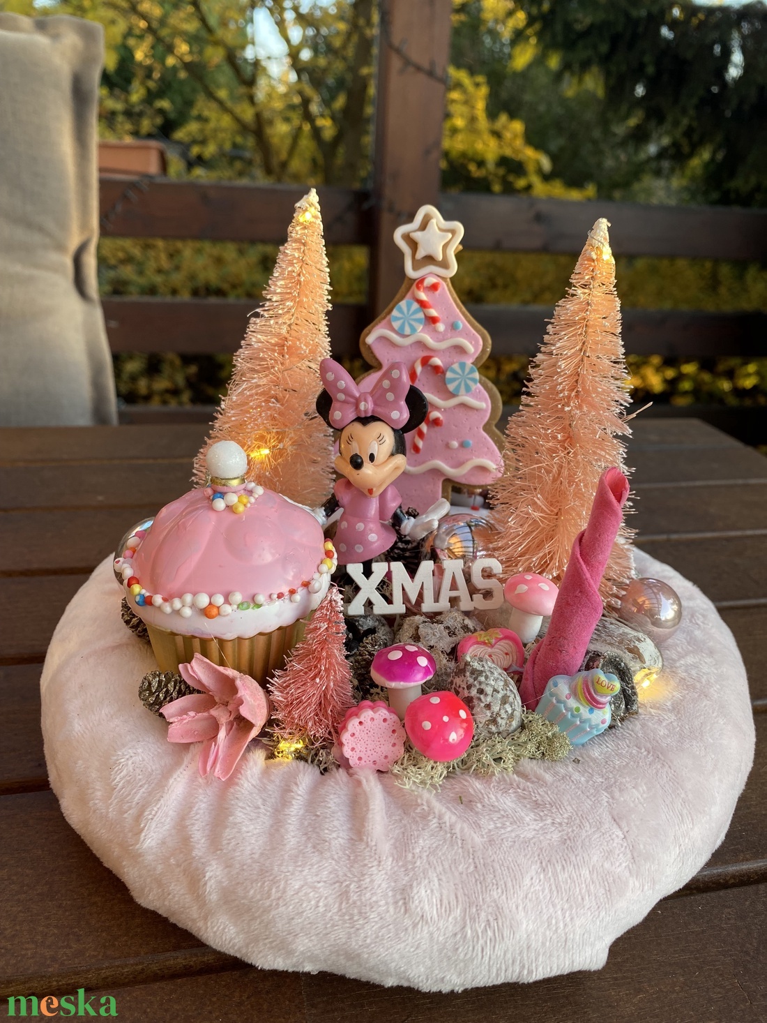 Disney Minnie karácsonyi asztal disz  - karácsony - karácsonyi lakásdekoráció - karácsonyi lakásdíszek - Meska.hu