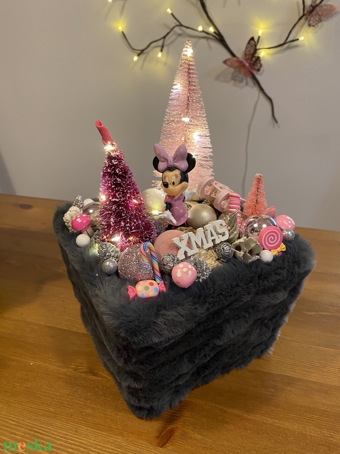 Disney Minnie karácsonyi   asztal disz  - karácsony - karácsonyi lakásdekoráció - karácsonyi lakásdíszek - Meska.hu