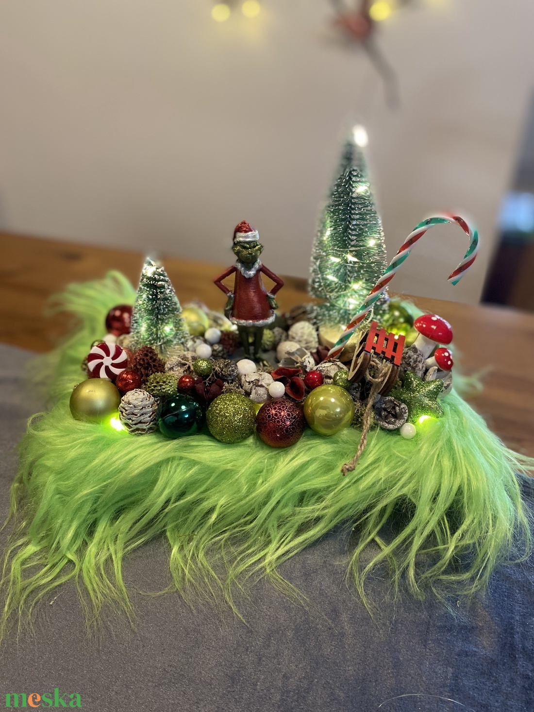 Grincs karácsonyi asztal disz  - karácsony - karácsonyi lakásdekoráció - karácsonyi lakásdíszek - Meska.hu