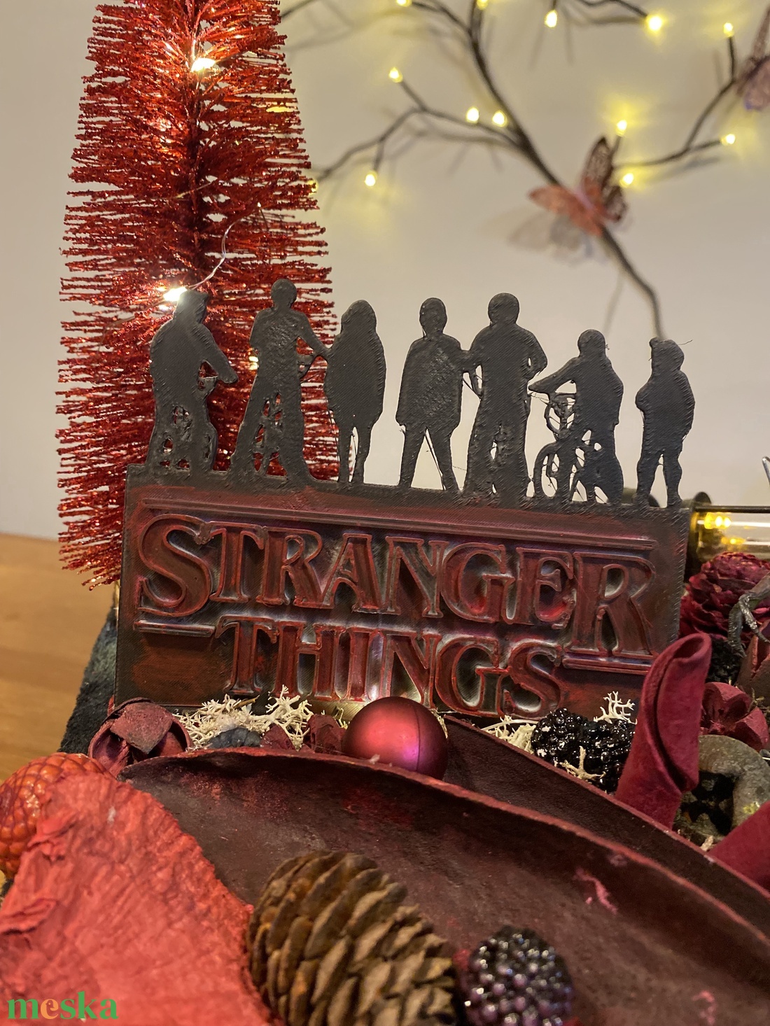 Stranger Things  asztal disz  - karácsony - adventi díszek - adventi asztaldísz - Meska.hu