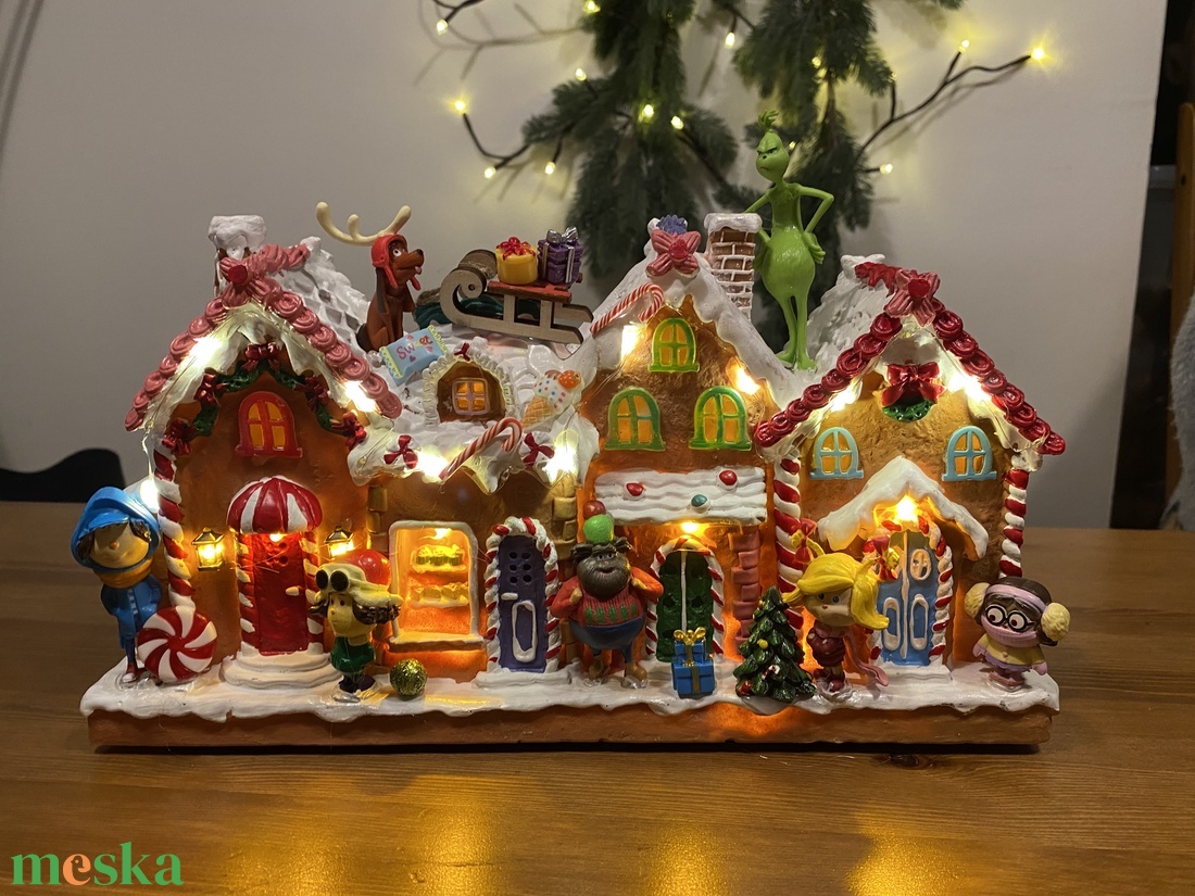   Grincs karácsonyi   asztal disz  - karácsony - karácsonyi lakásdekoráció - karácsonyi falu, házikó - Meska.hu