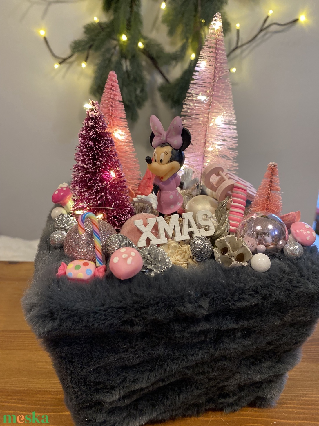Disney Minnie karácsonyi  asztal disz  - karácsony - karácsonyi lakásdekoráció - ünnepi asztaldekoráció - Meska.hu