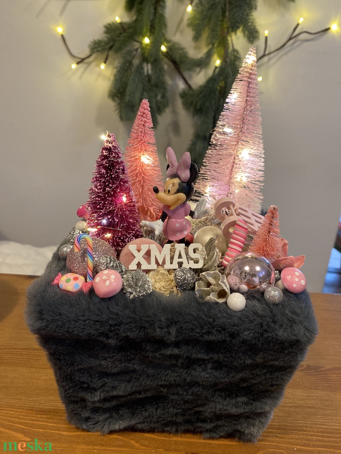 Disney Minnie karácsonyi  asztal disz  - karácsony - karácsonyi lakásdekoráció - ünnepi asztaldekoráció - Meska.hu
