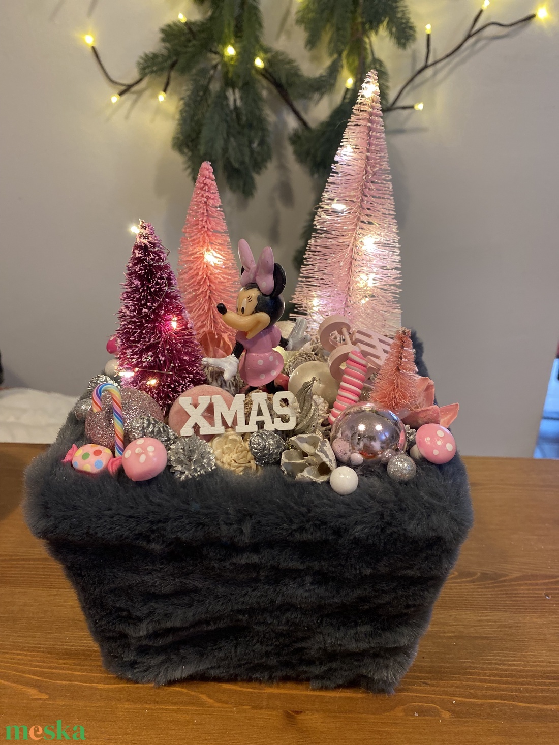 Disney Minnie karácsonyi  asztal disz  - karácsony - karácsonyi lakásdekoráció - ünnepi asztaldekoráció - Meska.hu