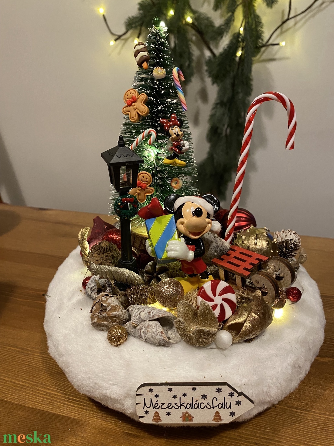 Disney karácsonyi asztal disz  - karácsony - karácsonyi lakásdekoráció - karácsonyi lakásdíszek - Meska.hu
