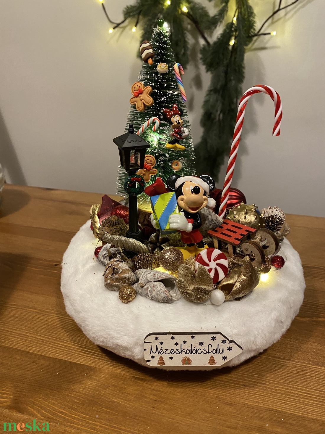 Disney karácsonyi asztal disz  - karácsony - karácsonyi lakásdekoráció - karácsonyi lakásdíszek - Meska.hu
