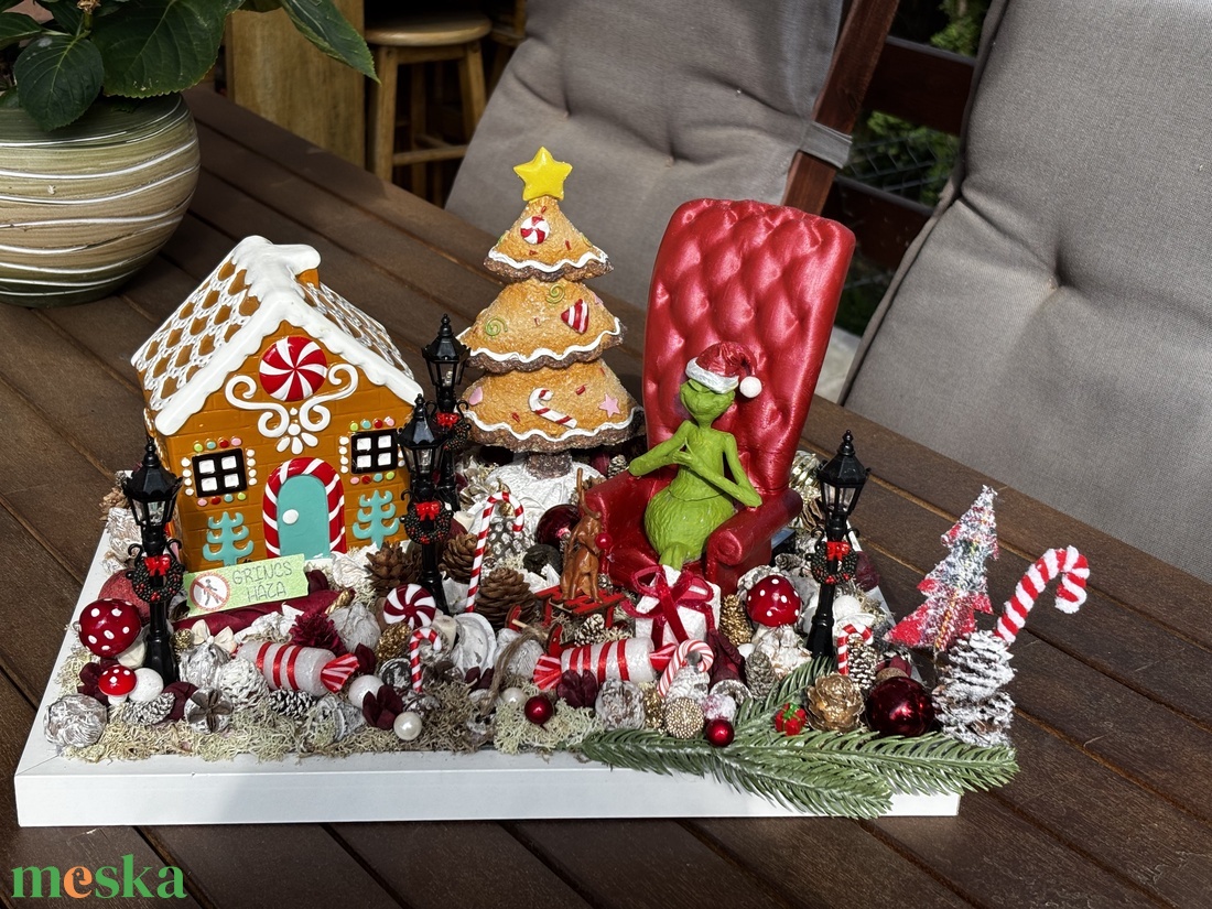 Grincs karácsonyi advent asztal disz  - karácsony - karácsonyi lakásdekoráció - karácsonyi ajtódíszek - Meska.hu