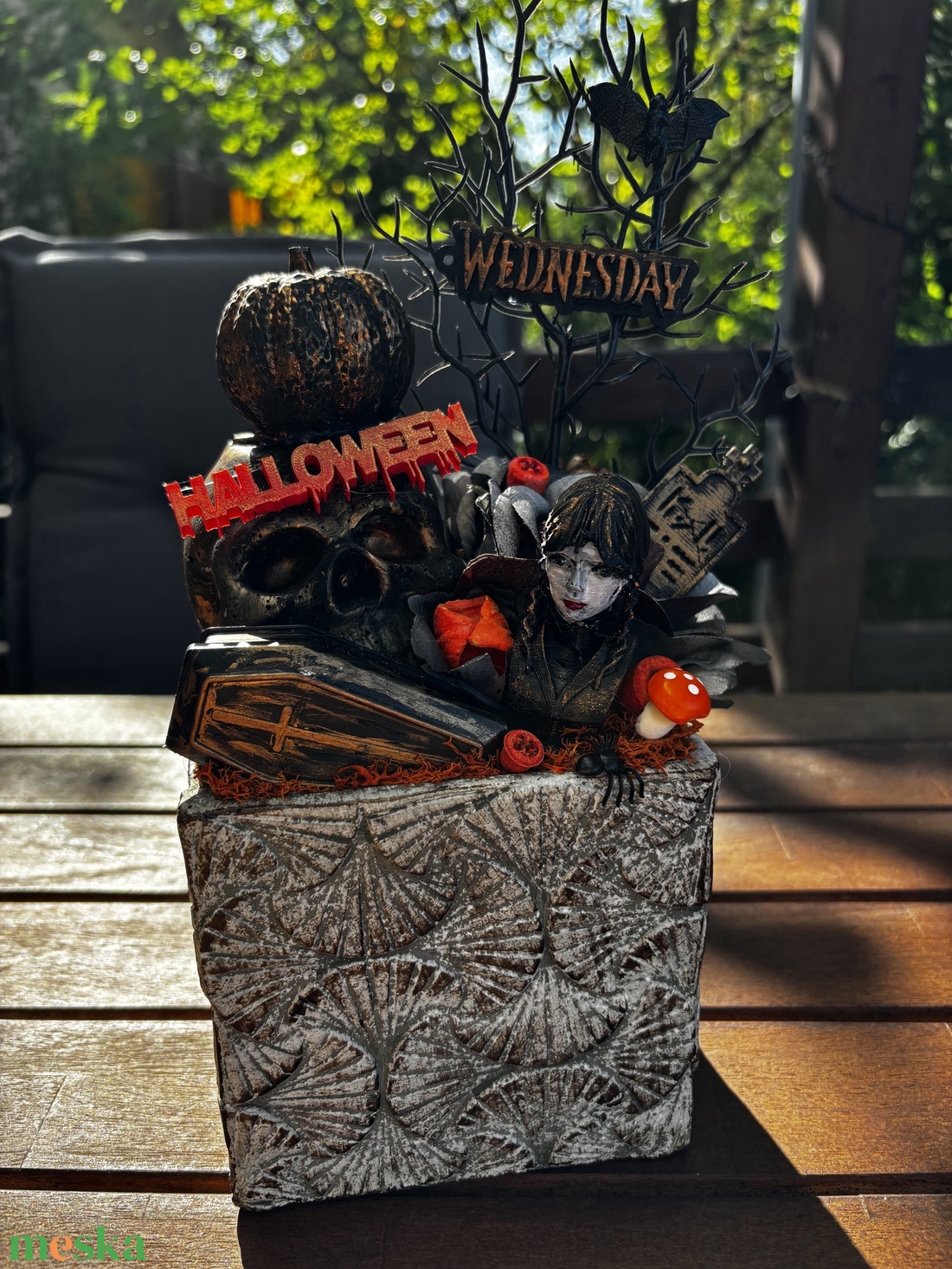 wednesday Halloween  őszi  asztal dísz - otthon & életmód - dekoráció - asztal és polc dekoráció - asztaldísz - Meska.hu