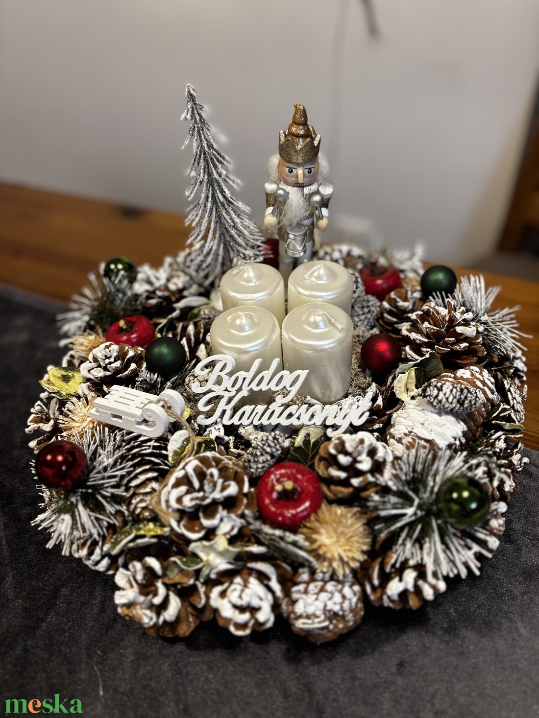 Diótörő karácsonyi    asztal dísz  - karácsony - adventi díszek - adventi asztaldísz - Meska.hu