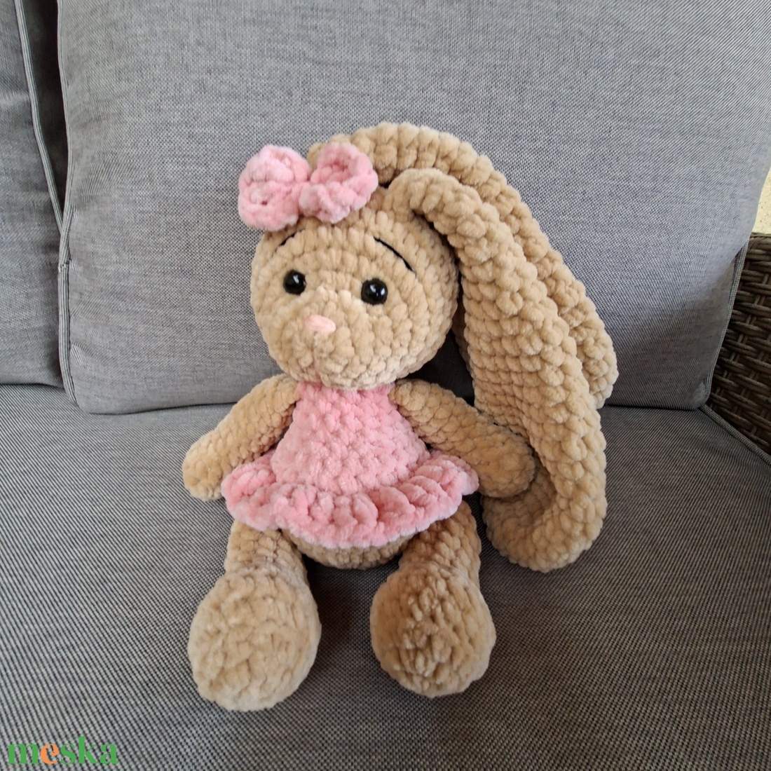 Hosszú fülű, világos barna horgolt nyuszilány - játék & sport - plüssállat & játékfigura - nyuszi - Meska.hu