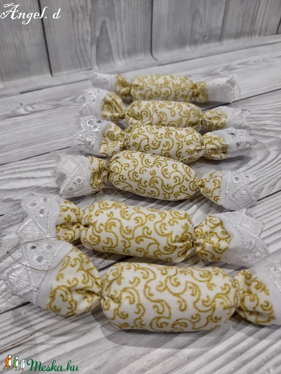 Textil szaloncukor, karácsonyfadísz - karácsony - karácsonyi lakásdekoráció - karácsonyi lakásdekoráció - Meska.hu