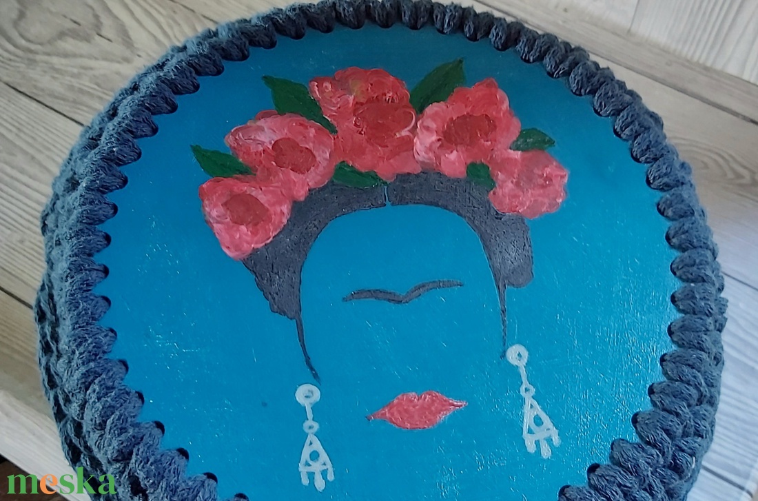 Kézzel festett Frida Kahlos macaron fazonú táska - táska & tok - kézitáska & válltáska - belső rendező - Meska.hu Kézzel festett Frida Kahlos macaron fazonú táska - táska & tok - kézitáska & válltáska - belső rendező - Meska.hu