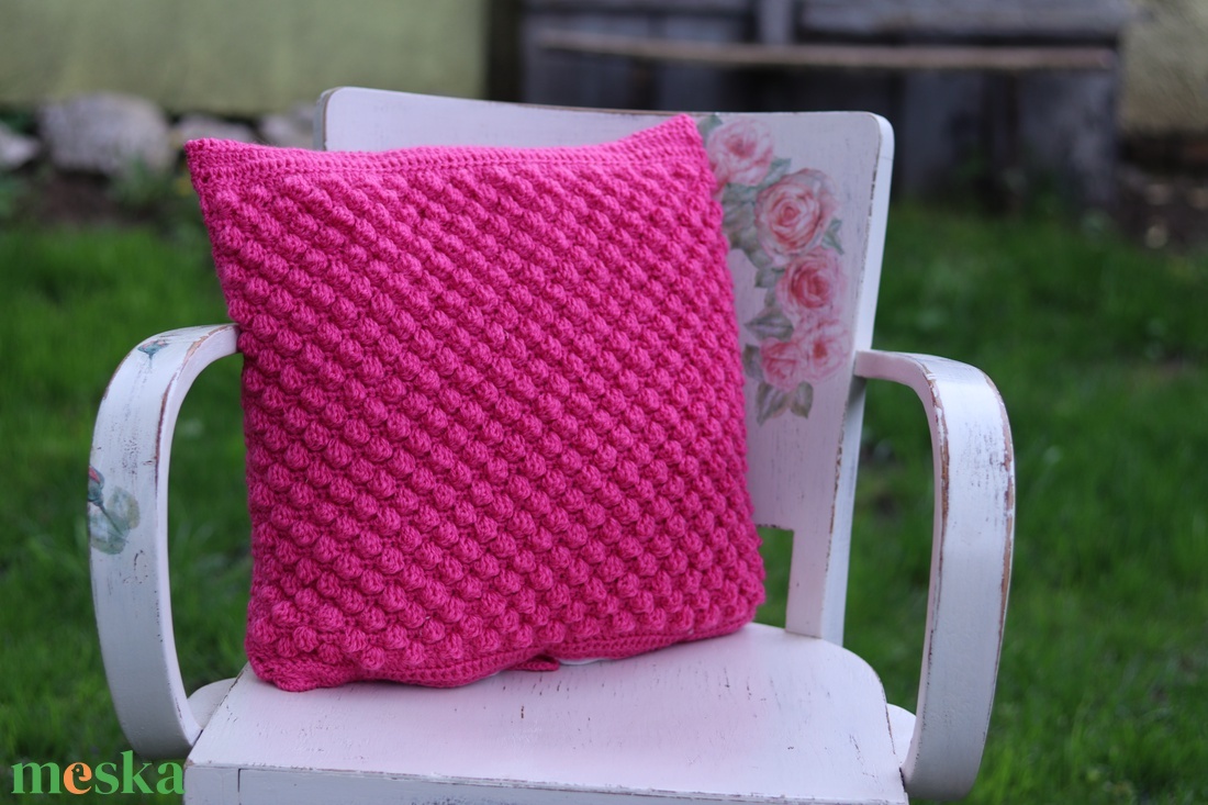 AkcióBuborék, bogyó mintás, horgolt párna 40x40cm - otthon & életmód - lakástextil - párna & párnahuzat - Meska.hu AkcióBuborék, bogyó mintás, horgolt párna 40x40cm - otthon & életmód - lakástextil - párna & párnahuzat - Meska.hu