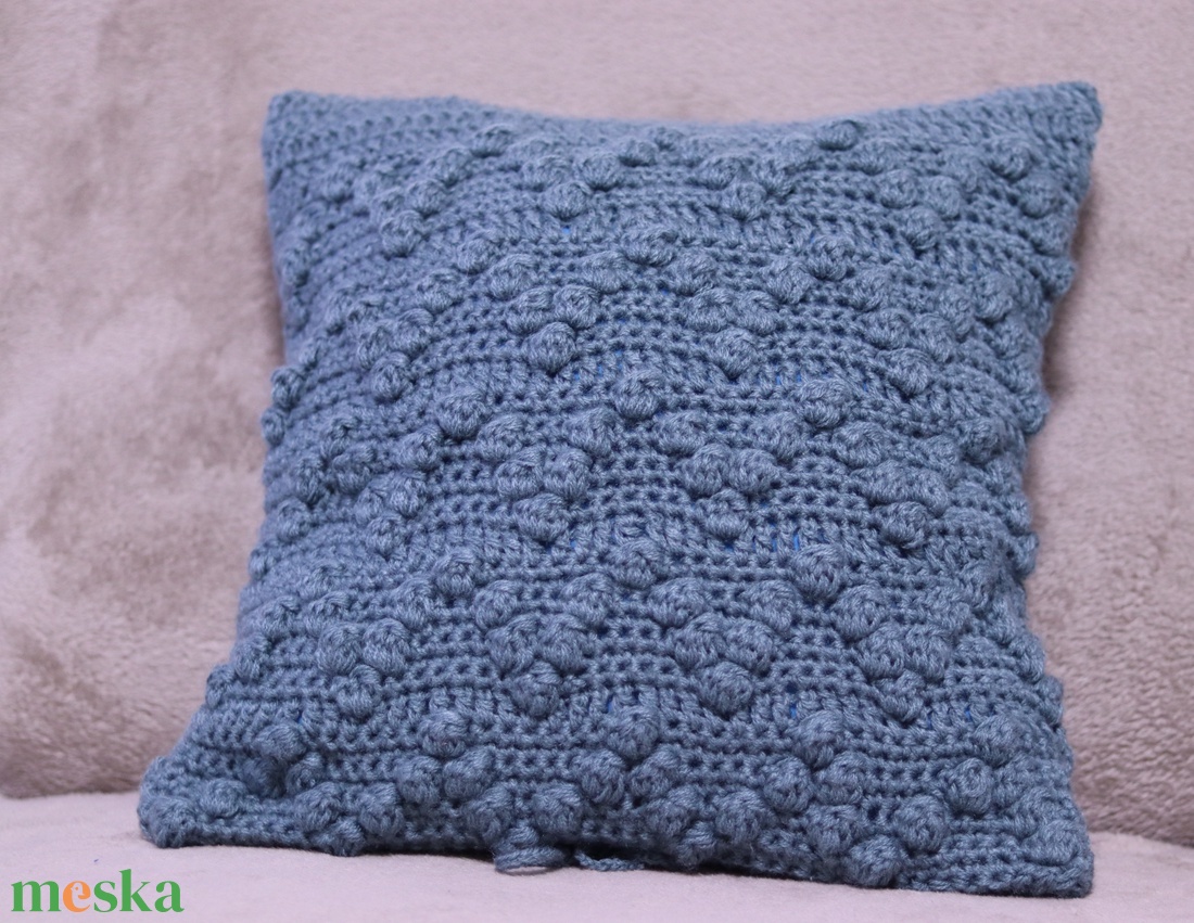 Buborék, bogyó mintás, horgolt párna 40x40cm - otthon & életmód - lakástextil - párna & párnahuzat - Meska.hu Buborék, bogyó mintás, horgolt párna 40x40cm - otthon & életmód - lakástextil - párna & párnahuzat - Meska.hu