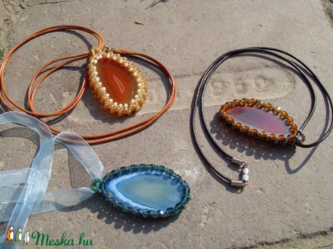 Achát lapos nyakbavalók -  - Meska.hu