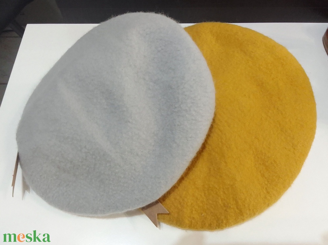 Nemez barett sapka  - ruha & divat - sál, sapka, kendő - sapka - Meska.hu