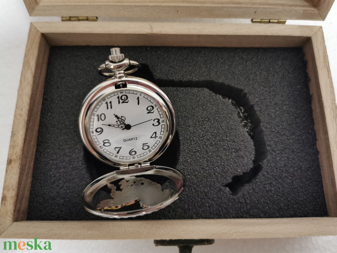 Lovas Zsebóra ajándék fa dobozban egyedi kézműves - ékszer - karóra és ékszeróra - zsebóra - Meska.hu